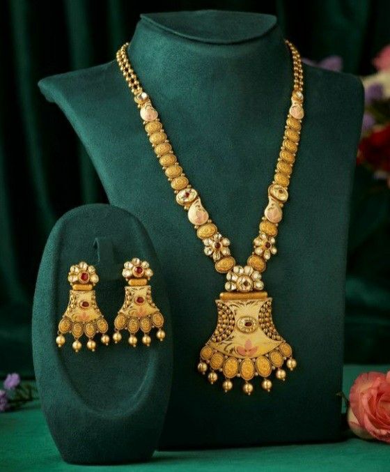 Best place to buy gold jewellery Chennai — Shanthi Gold House traditional South Indian gold jewellery store, 40 years of trust
